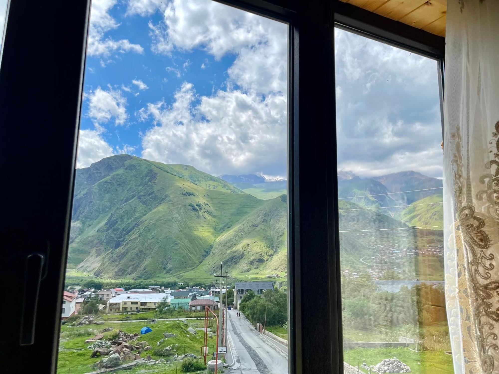 Jamarjeti Hotell Kazbegi Exteriör bild